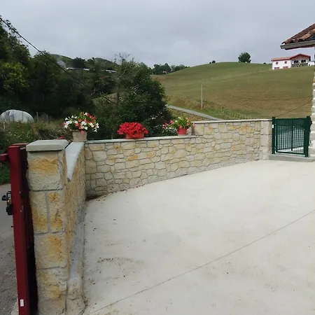 7 Personnes Ideal En Famille * Saint-Michel (Pyrenees-Atlantiques)